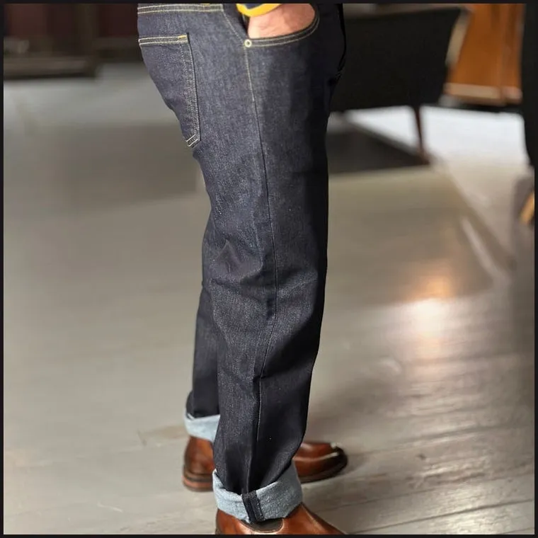 Easy Fit Denim (Slim Straight)