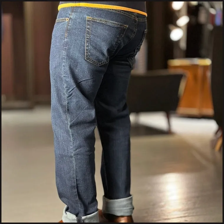 Easy Fit Denim (Slim Straight)