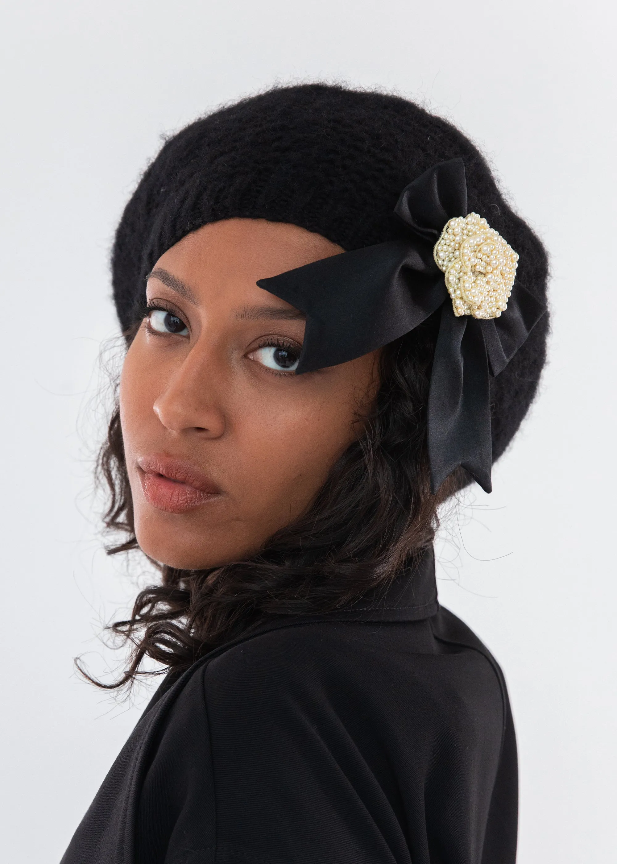 Muriel Bow Beret -- Pearl